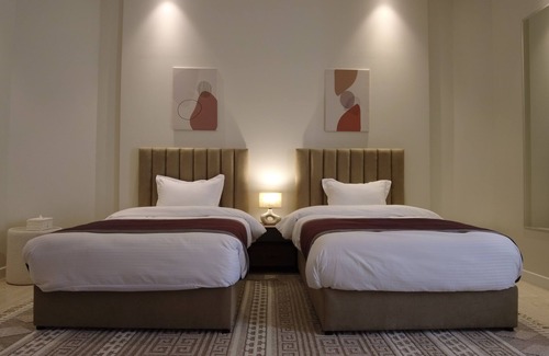 Al Wasl Villa | Terrific bedroom villa in Dubai - Female Only