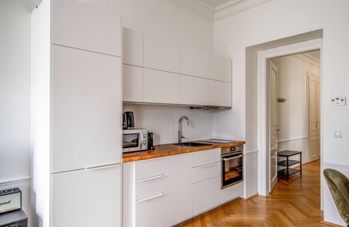Hietzing Apartment | Terrific Hietzing 1BR, close to Train Station & Tram, by Blueground