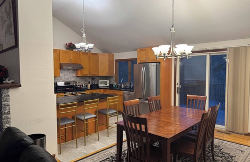 Brook Farm House | Terrific vacation house only 4.5 miles away from downtown Boston