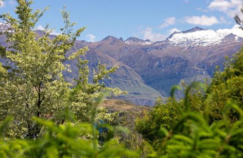 Wanaka House | Terrific views on Totara