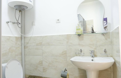 Osh Hotel | Tes Hotel