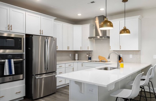 Wake Forest Condo | Tessa - Luxury 3 BR Retreat + Garage, Personal Chef