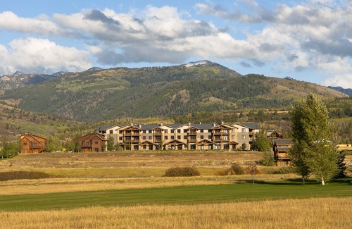 Victor Condo | Teton Springs Condo #308 in Victor w/A/C, W/D, WiFi, Balcony, Grill & Garage