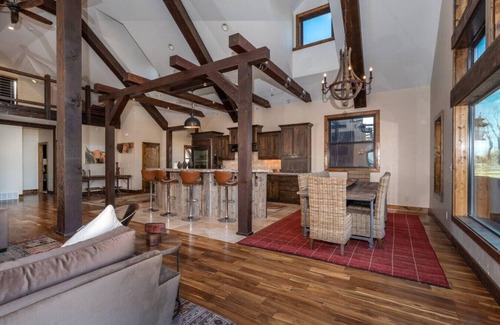 Tetonia House | Tetonia Lodge | Postcard views, fireplace, bunk room and big kitchen