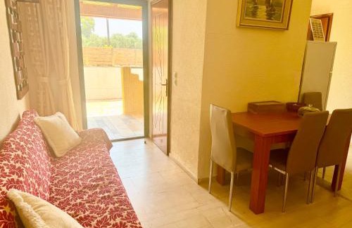 Agios Matthaios Apartment | TETRAKTYS ESTATE beachside ΥΔΩΡ with garden