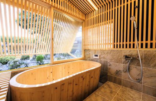 Fukusaki Villa | Tetsu-juro former Ogunis residence , Himeji Castles back parlor-like"400-year-old inn"
