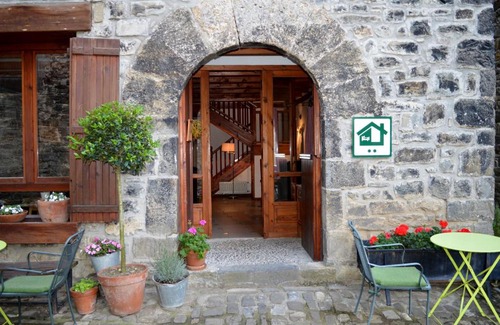 Roncal - Erronkari House | Tetxe B&B Roncal