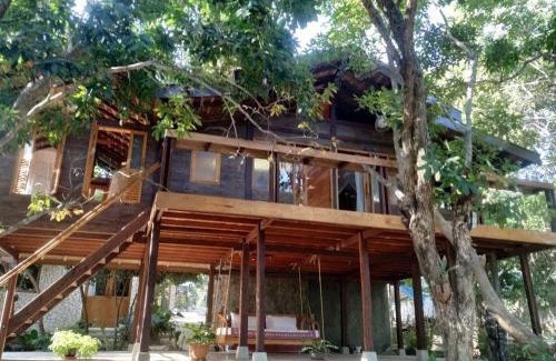 Bira House | Tevana House Reef