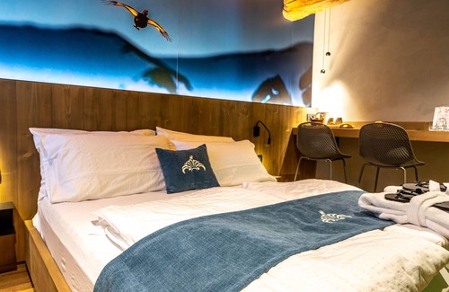 Chies d'Alpago Bed & Breakfast | TEVERONE SUITES & WELLNESS - Camera Gallo Forcello