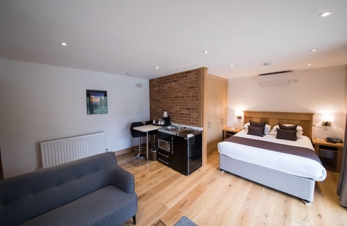 Hertford Hotel | Tewinbury Farm Hotel