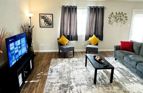 Grogan's Mill House | ★TEXAN house ☻ 3 Bed, 2 Baths in The Woodlands