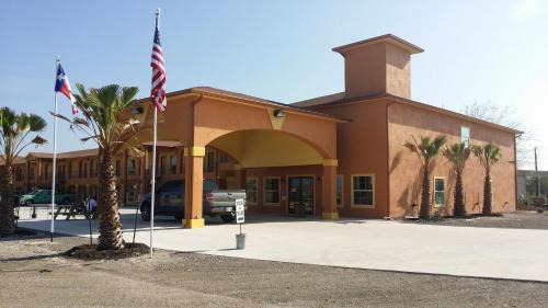 Tilden Hotel | Texan Inn and Suites Tilden