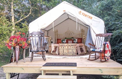 Montgomery RV Rental | Texas Glamp Camp (IG) - near Renaissance, Montgomery, Lake Conroe, Bernhardt