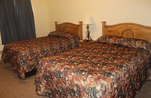 Sterling City Cabin | Texas Gold Lodges