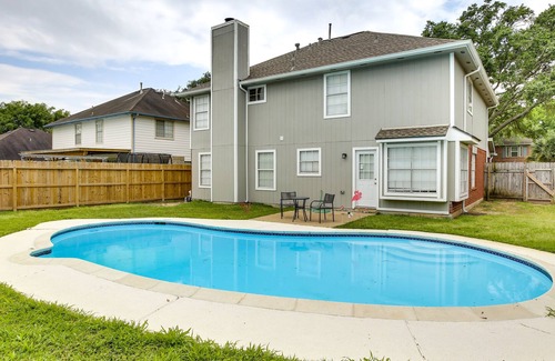 El Lago House | Texas Gulf Coast Vacation Rental: Private Pool!