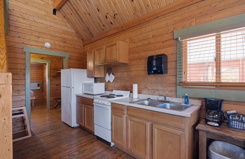 Medina Hotel | Texas Hill Country Resort