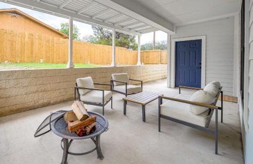 Camp Wood House | Texas Hill Country Retreat - Walk to Nueces River!