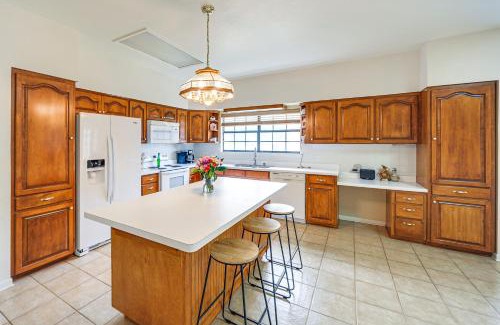 Camp Wood House | Texas Hill Country Retreat - Walk to Nueces River!
