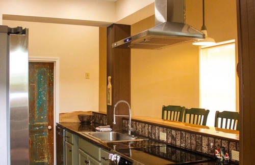 Boerne House | Texas Hill Country views at The Oval House on the Owl Spring Ranch near Boerne