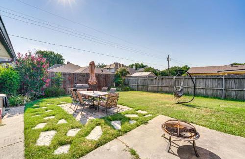 Richardson House | Texas Home with Yard 2 Mi to Prairie Creek Park