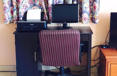 Lufkin Hotel | Texas Inn and Suites Lufkin