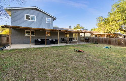 Sweetbriar House | Texas Retreat Music Vibes & Game Room!