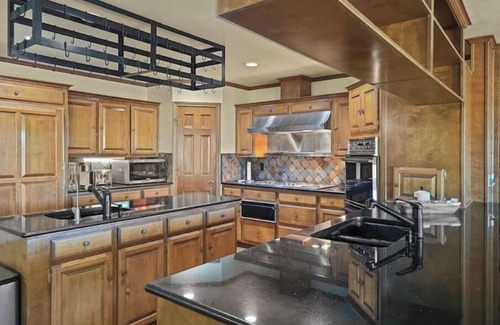 Pottsboro House | TexStar Ranch explore Denison, Sherman & Pottsboronn