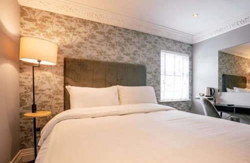 Castlebar Hotel | TF Royal Hotel & Theatre