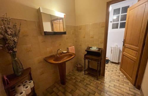 Montaigu-de-Quercy Bed & Breakfast | Théra