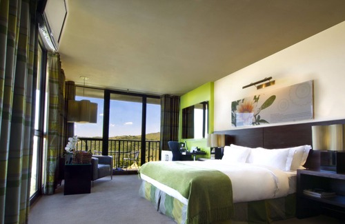 Greater Johannesburg Metropolitan Area Hotel | Thaba Eco Hotel
