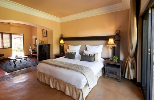 Greater Johannesburg Metropolitan Area Hotel | Thaba Eco Hotel
