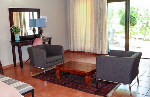 Rustenburg House | Thaba Legae Guest Lodge