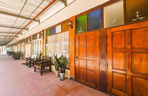Hang Dong Hotel | Thai Gallery Baantawai