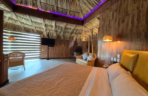 Leon Hotel | Thai Lagoon