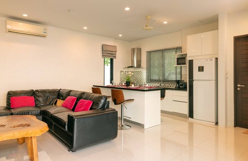 Rawai Villa | Thai-Themed 3BR Boutique Villa by Intira