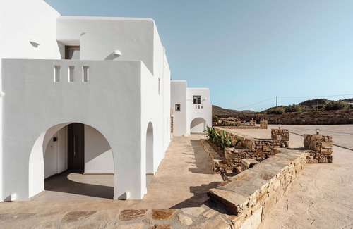 Naxos Villa | Thalelion Villa Private Pool and Jacuzzi