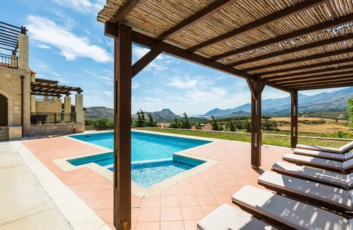 Lefkogeia Villa | Thalia Villa Private pool, amazing sea views, walking distance to shops