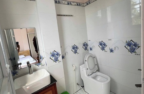 Bau Bang Hotel | Thanh Hang Hotel