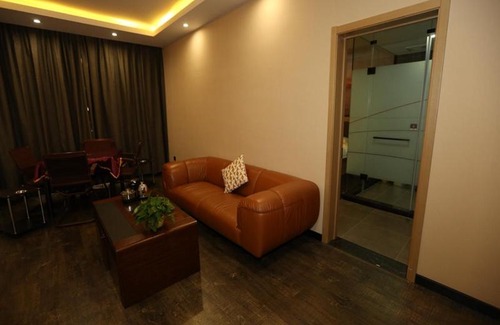 Xinfu District Hotel | Thank Inn Chain Hotel Shanxi Xinzhou Xinfu District Xuefu East Street Heping Square