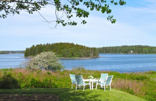 South Addison Cottage | “Thanks for sharing a piece of paradise. Everything was perfect!” D.B. Sept 2024