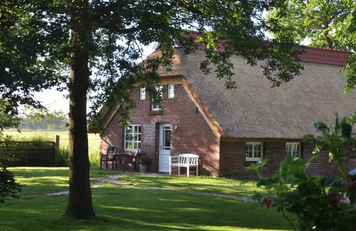 Butjadingen Apartment | Thatchdachkate Sillenserwisch