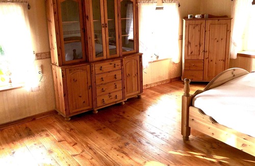 Hechthausen House | Thatched roof house with fireplace heating, barrier-free up to 4-6 persons, garden, barbecue