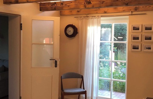 Altenkirchen Cottage | Thatched farmhouse Schwalbenhof Gudderitz