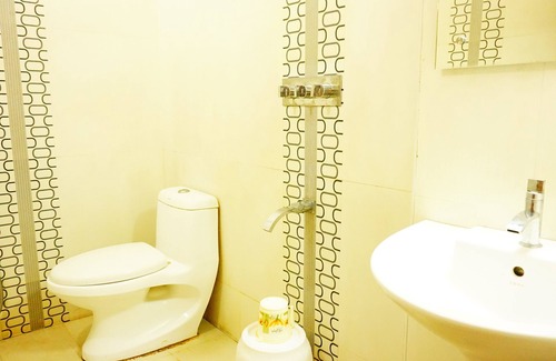 Edapalli Hotel | Thayamkery's Royal inn