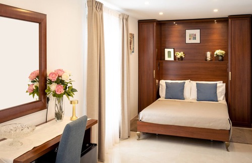 Siggiewi House | "the 10 square" - A townhouse situated in the heart of Siggiewi Village Square
