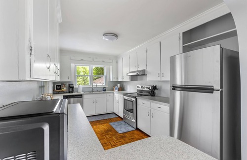 Winston - Salem House | The 19th Hole: Pet Friendly in Buena Vista