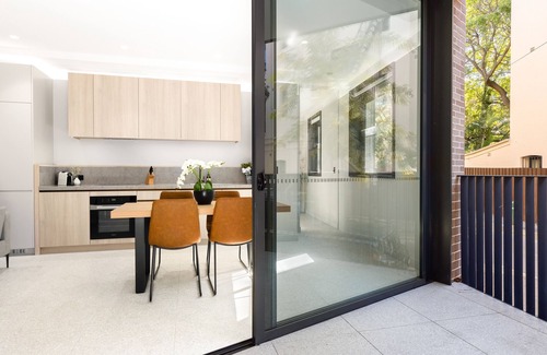 Darlinghurst Apartment | The 249 Apartments by Urban Rest