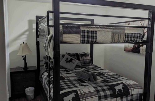 Stoneham Ski Chalet | The 26 - Chalet In Stoneham