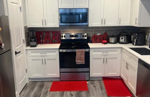 Greater Greenspoint House | The 3-bedroom Smart Townhome in beautiful Houston!