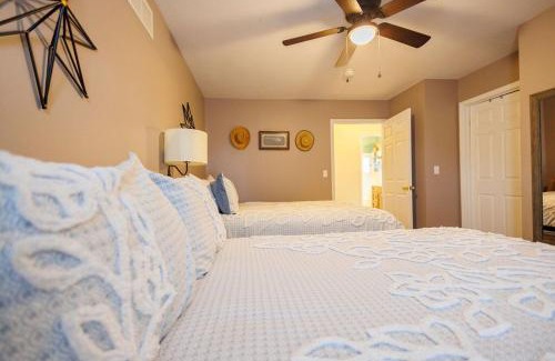 Washington House | The 3rd Street Inn